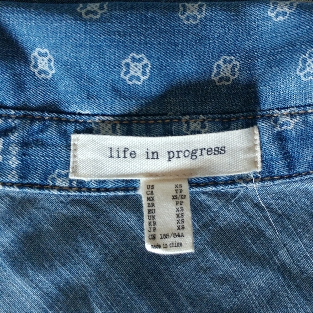 Bleached Boho Chambray Button Down Xs - image 8